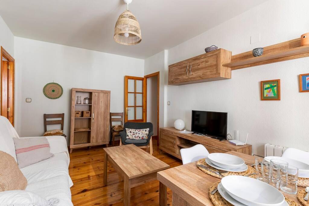 Espectacular Apartamento Reformado En Edificio Historico, Con Wifi Canfranc Extérieur photo